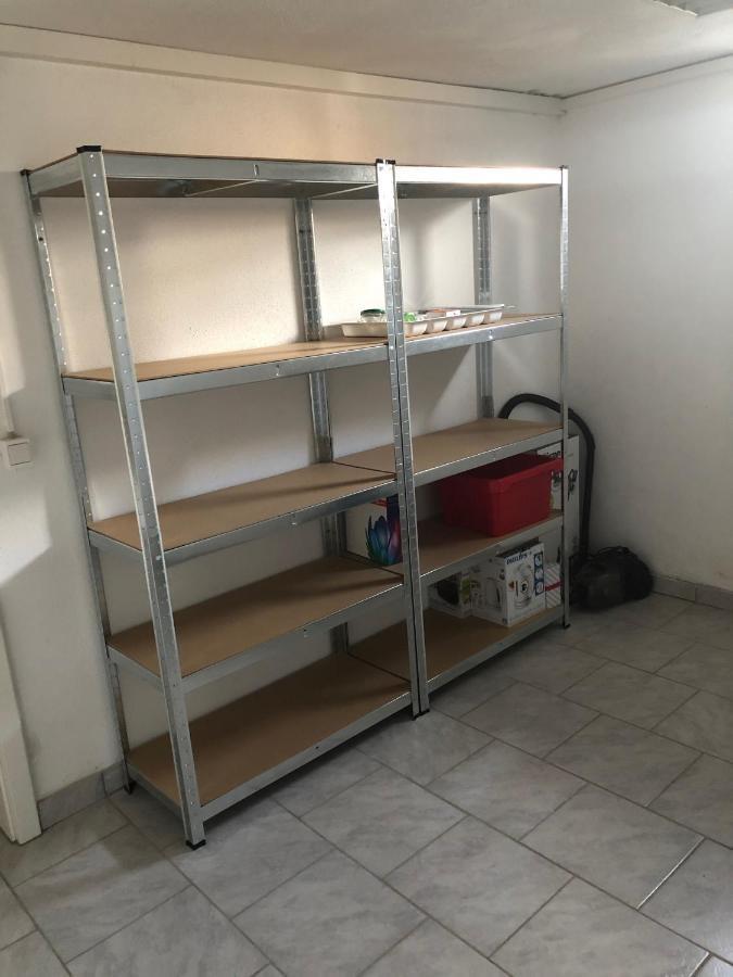Moderne Helle 2,5 Zimmer Wohnung Mit Grossem Bad Und Kueche In Trossingen Exterior foto