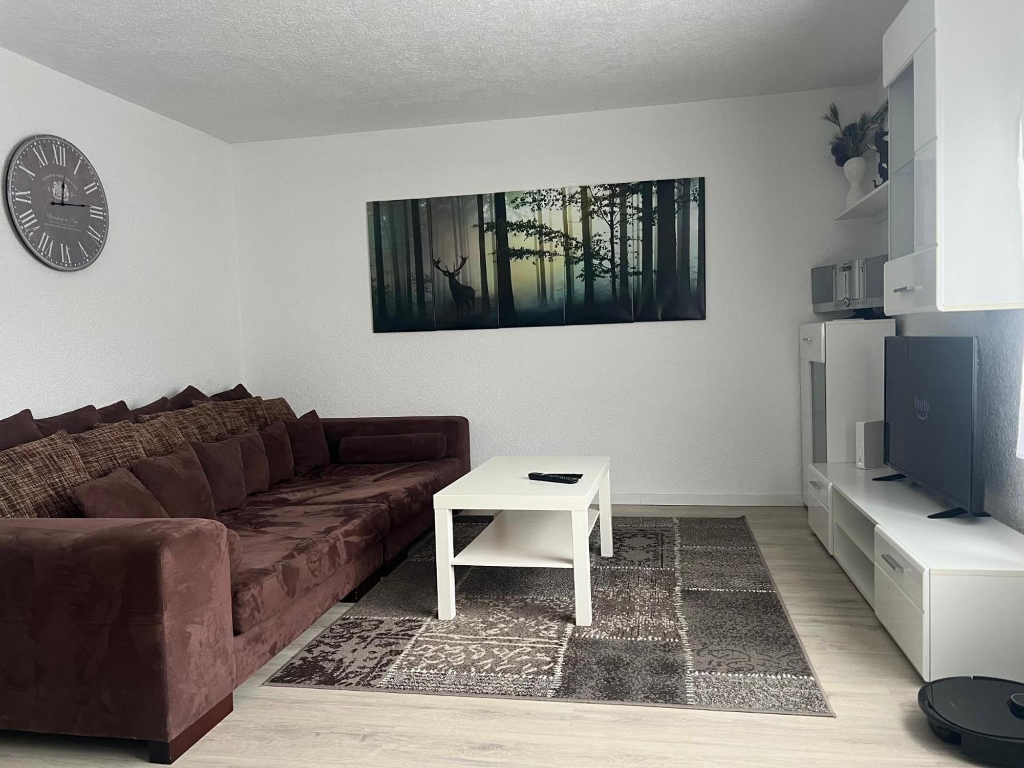 Moderne Helle 2,5 Zimmer Wohnung Mit Grossem Bad Und Kueche In Trossingen Exterior foto